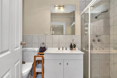 Character Home - Easy Tram To City - Holiday Find 2