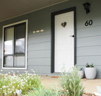 Charlottes Honor - River  Golf Cottage - Holiday Find