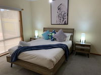 Book Kennington Accommodation Vacations Holiday Find Holiday Find