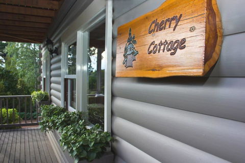Cherry Cottage - Leura - Holiday Find 2
