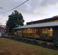 Christmas Creek Caf  Cabins - Holiday Find