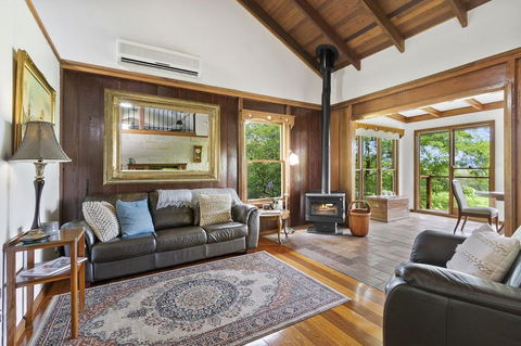 CHRISTOPHERS COTTAGE - Holiday Find 1
