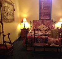 Church House BB Gundagai - Holiday Find