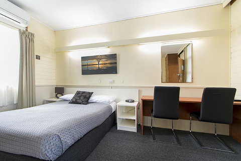 Citrus Valley Motel - Holiday Find 1