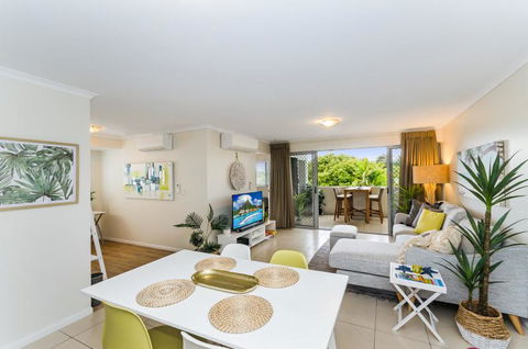 City Stadium Apartment On The Riverfront - Holiday Find 0