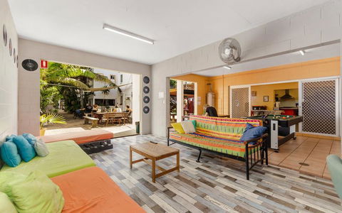 Civic Guesthouse - Holiday Find 0