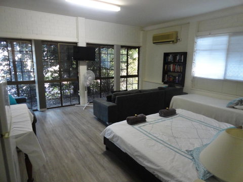 Cleveland B&B - Private Studio Room - Holiday Find 2
