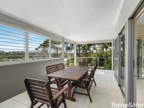 Coast - 3/42 Avoca Drive, Avoca Beach - Holiday Find 3
