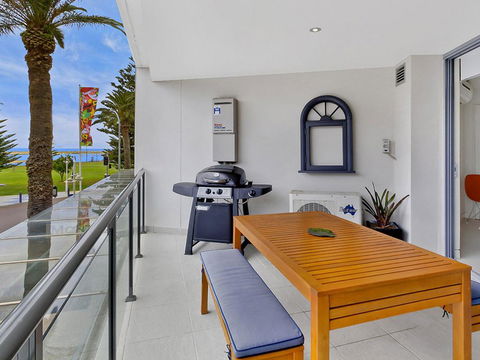 Coast Luxury Apartment 3 - Holiday Find 0