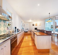 Coastal Penthouse at Coogee Beach - Holiday Find