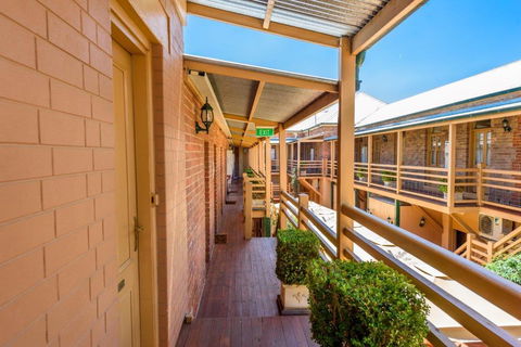 Cobb & Co Court Boutique Hotel - Holiday Find 1