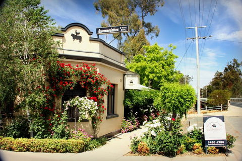 CocknBull Boutique Hotel Echuca - Holiday Find 0