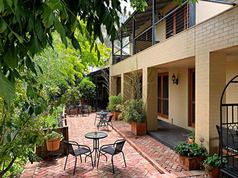 CocknBull Boutique Hotel Echuca - Holiday Find 1
