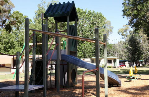 Cohuna Waterfront Holiday Park - Holiday Find 1