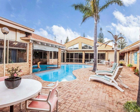 Comfort Inn Bay Of Isles - Holiday Find 2