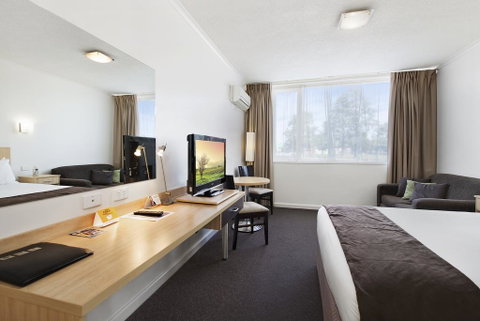 Comfort Inn Capital Horsham - Holiday Find 1