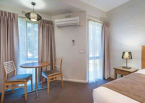 Comfort Inn Coach & Bushmans - Holiday Find 3