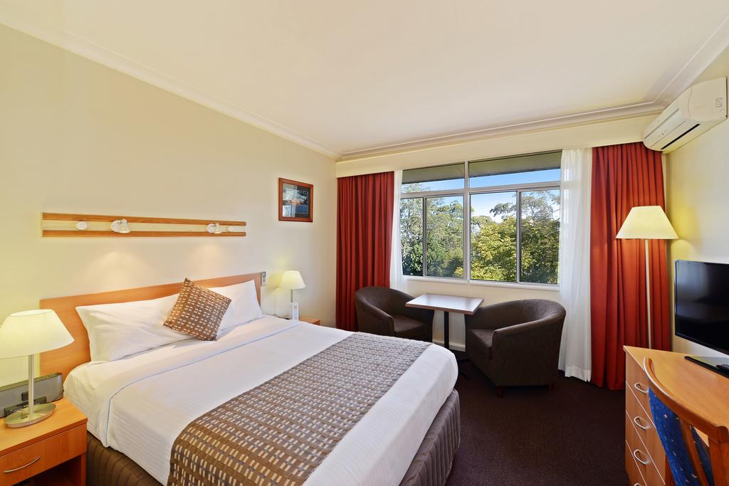 Lane Cove West NSW Holiday Find