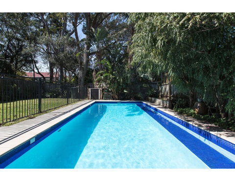 Comfy Family Home In Chill Beachside Neighbourhood - Holiday Find 1