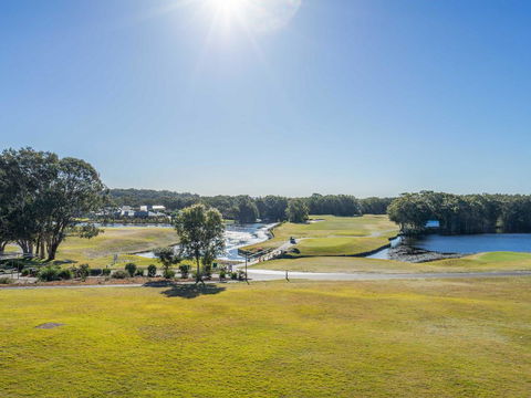 Condo 108 @ Horizons Resort & Golf, Stunning Course + Lake Views - Holiday Find 3