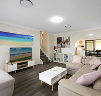 Convenient Location Close To Tuggerah Lake - Holiday Find