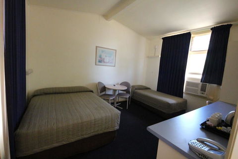 Coolabah Motel - Holiday Find 2
