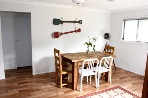 Coolum Classic Beach Shack - Pet Friendly - Holiday Find 1