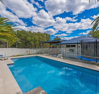 Coolum House Pet Friendly - Holiday Find