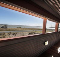 Coorong Aurora - breathtaking waterfront escape - Holiday Find