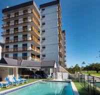 Coral Towers Holiday Suites - Holiday Find