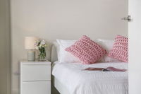 Book Waitara Accommodation Vacations Holiday Find Holiday Find