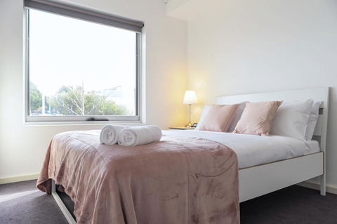 Cosy Apartment Near Racecourse - Holiday Find 3