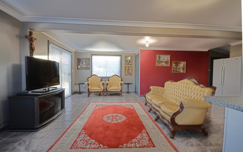 Cottage In The Country - Holiday Find 1