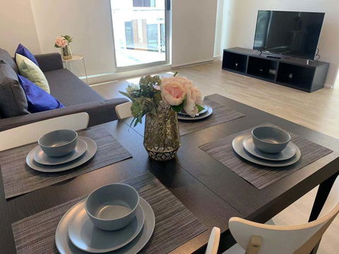 Cozy & Brand New Apt In The Heart Of Western - Holiday Find 3