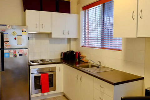 Cozy Marrickville Apartment Near Centre - Holiday Find 2