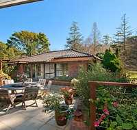 Craigdarroch Courtyard Cottage 22 Bartle Road - Holiday Find