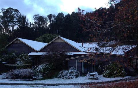 Crossways Country Inn - Holiday Find 3