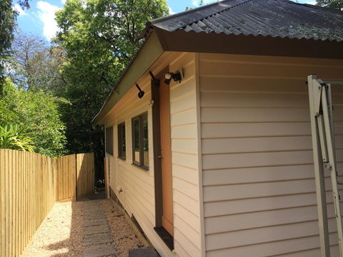Croydon Station - A Tranquil Retreat - Holiday Find 0