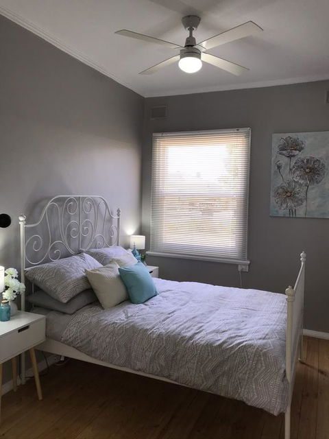 Cute And Cosy II - Events, Workers, Getaways. - Holiday Find 1