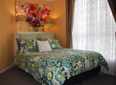 Cutmore Cottages - Bagala Bungalow - Holiday Find 2