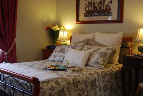 Cutmore Cottages - L'Auberge Angara - Holiday Find 1