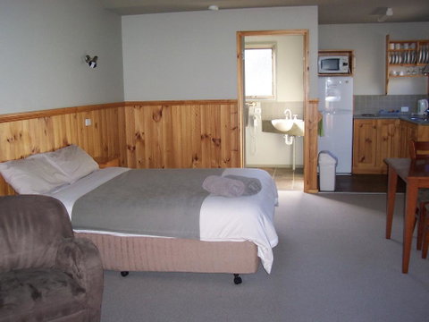 D'Altons Resort - Holiday Find 2