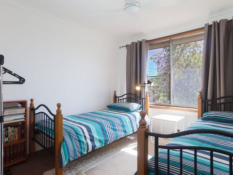 Dalwood', 1/43 Soldiers Point Road - Top Floor And Perfect For Small Boat Parking - Holiday Find 1