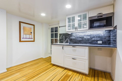 Darling Suite - Newly Renovated, On The River Access To The Tan, South Yarra Station Or Chapel St - Holiday Find 3