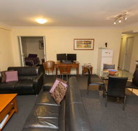 Debs Apartment MtsBay
