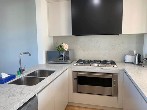 Delicate And Peaceful Bundoora Townhouse 10 - Holiday Find 0