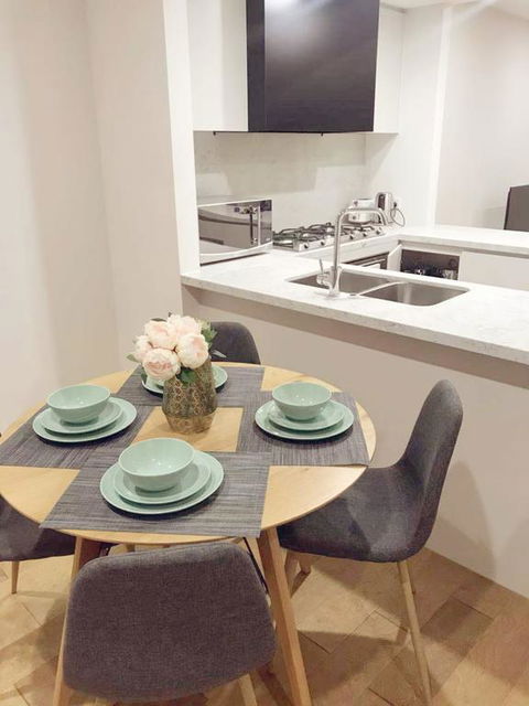 Delicate And Peaceful Bundoora Townhouse 11-R2 - Holiday Find 3