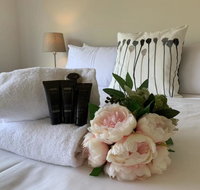 Delicate and Peaceful Bundoora Townhouse 13-R3 - Holiday Find