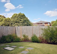 Delicate and Peaceful Bundoora Townhouse 20-R2 - Holiday Find