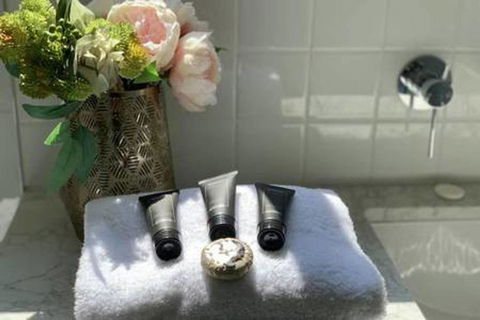 Delicate And Peaceful Bundoora Townhouse 7 - Holiday Find 2